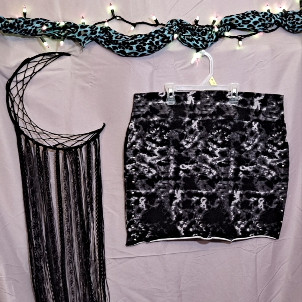 Tiedye Black Goth studded stretchy skirt XL